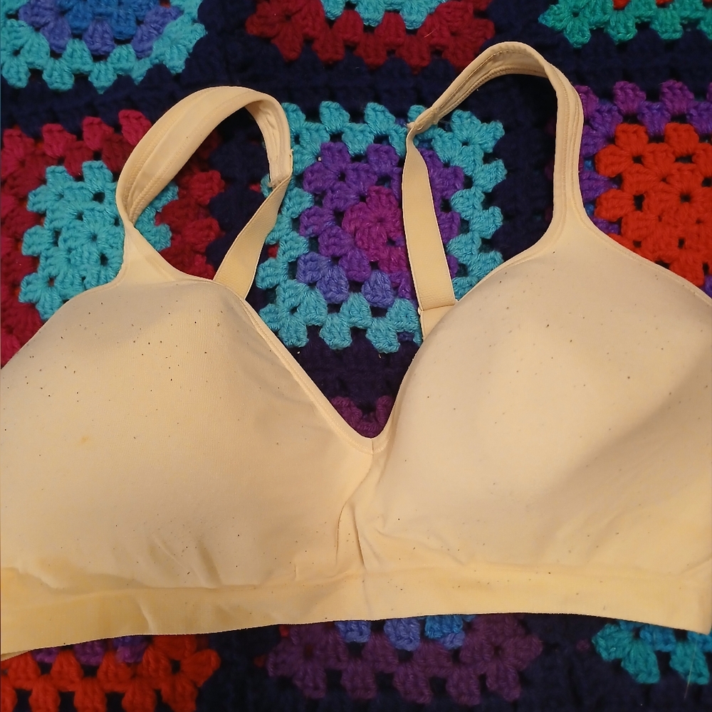 Bali Wirefree Bra 38DD